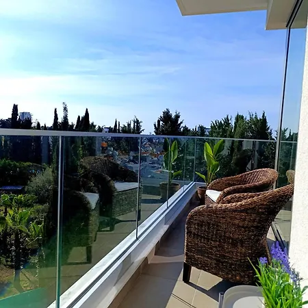 Blue Oasis Apartment Paphos Exterior photo