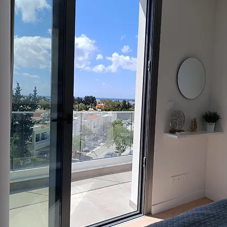 Blue Oasis Apartment Paphos Exterior photo